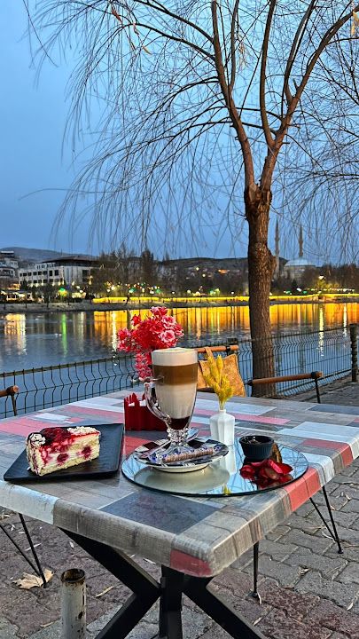 Esperro Coffee Bistro-avanos