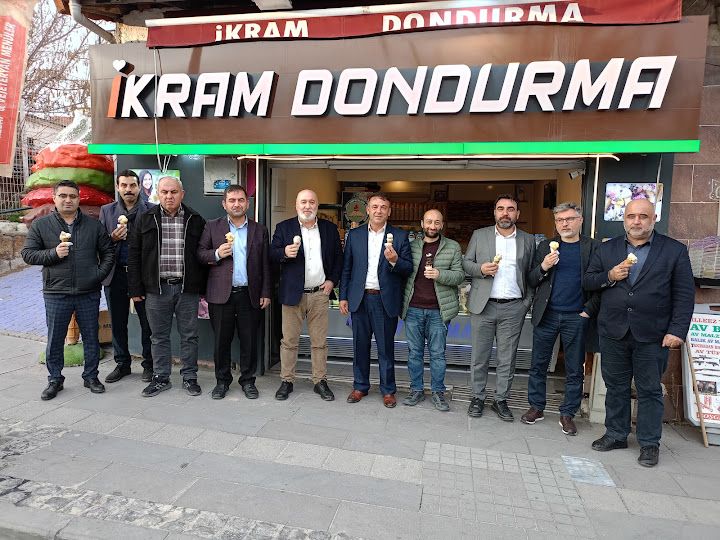 İkram Dondurma Taş Köprü