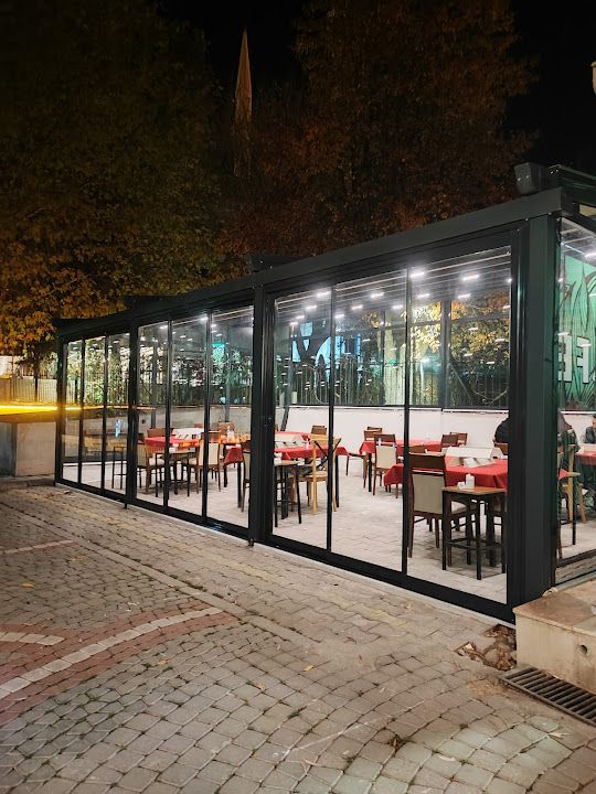 Kıyı Cafe