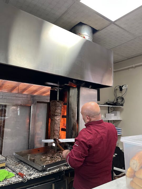 Meydan Odun Ateşinde Et Döner