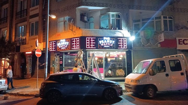 Peanut Waffle Belgium Avcılar