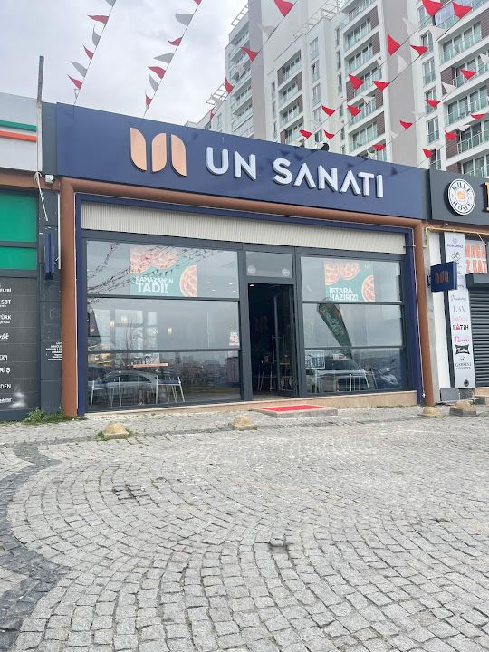 UN SANATI Ispartakule