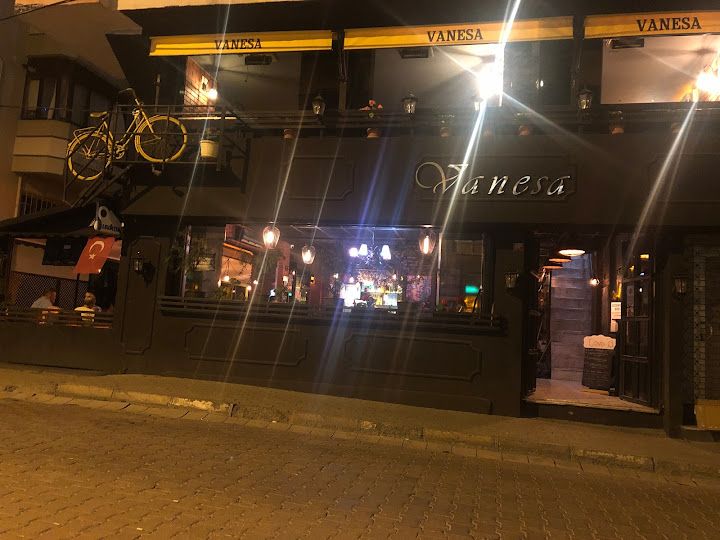 Vanesa Cafe Bar Bistro
