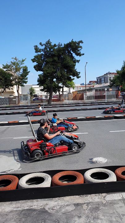 Yeni Yol Müzikhol