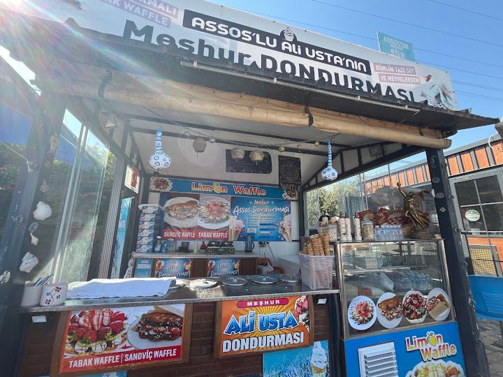Ali Usta Dondurma Ve Wafle