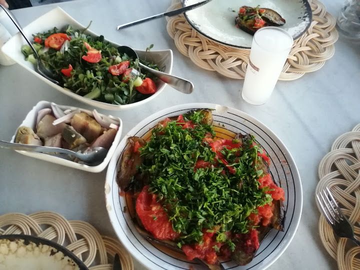 Assos Türkan Restoran - Ev Restoran Konseptimizde Siz Değerli Misafirlerimizi Ağırlamaktan Mutluluk Duyarız