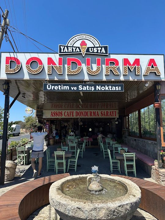 Meşhur Assos Dondurması Yahya Usta