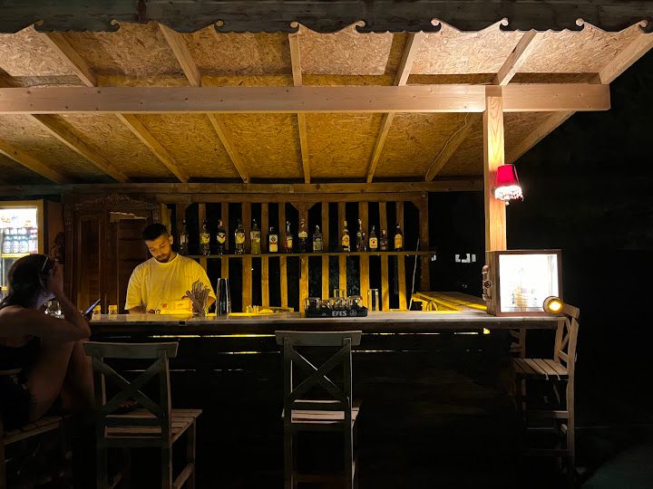 Üst Bar