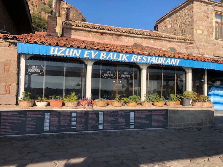 Uzun Ev