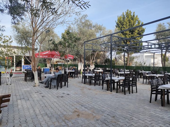 Zeus Aile Çay Bahçesi