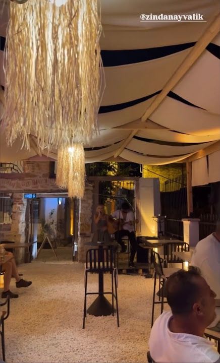 Zindan Ayvalık Kokteyl & Beer House