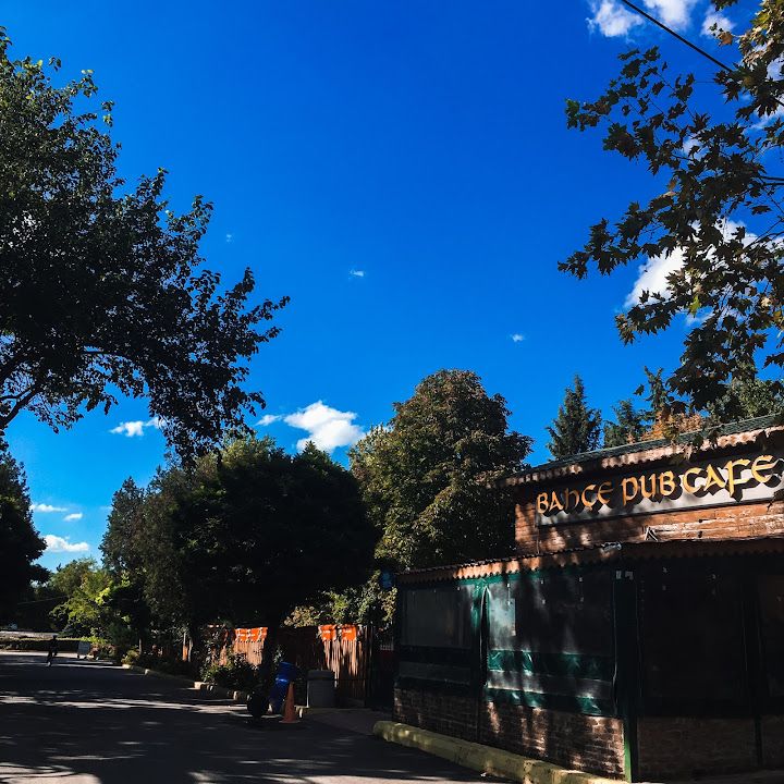 Bahçe Pub