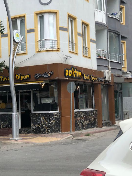 Acıktım Tavuk Diyarı