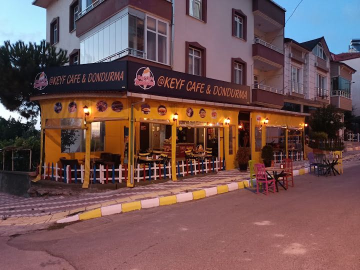 Keyf Cafe & Hookah