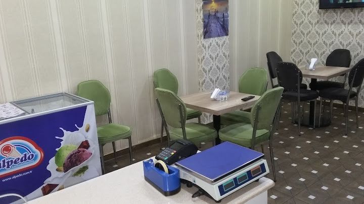 Ömer Usta Kadayif Kunefe Salonu