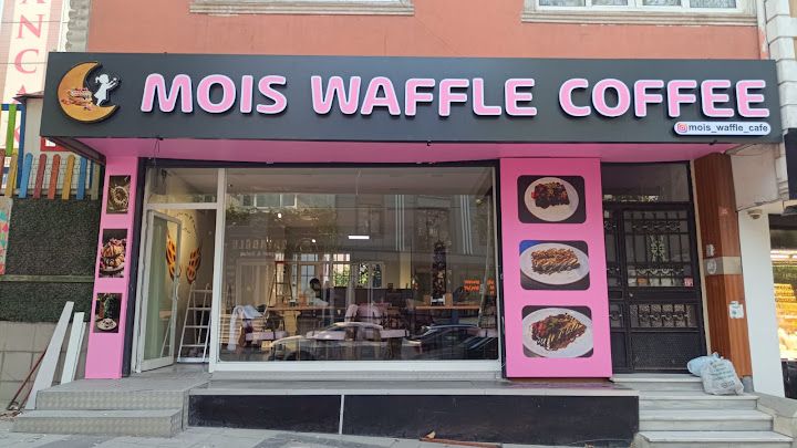 Mois Waffle Coffee