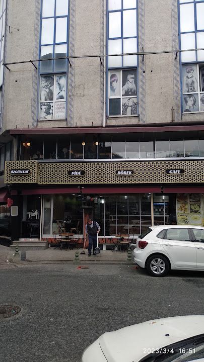 ÖZGÜLLÜM PİDE BÖREK CAFE