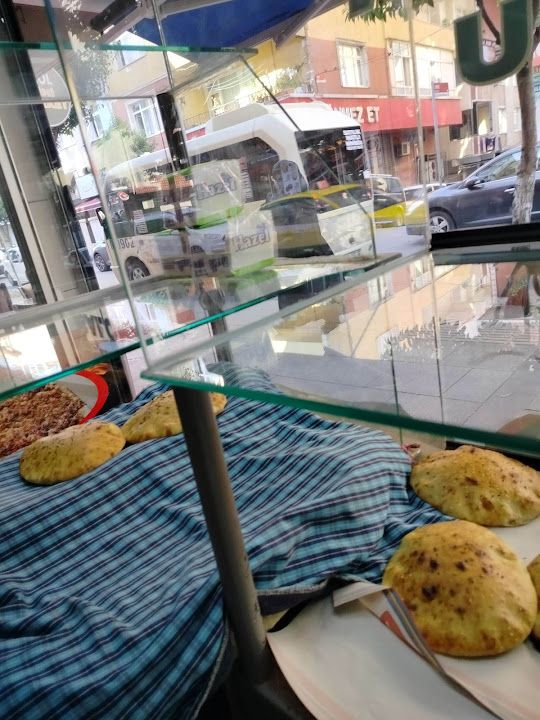 Tadım Pide Lahmacun Ali Ustanin Yeri