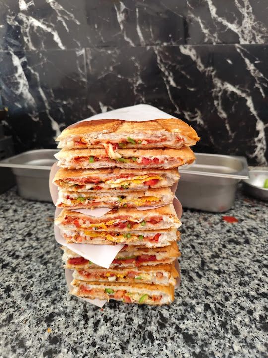 Mekân Tost Köfte Evi