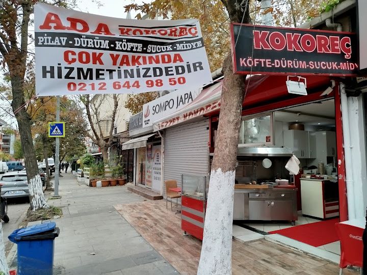 Ada kokoreç köfte sucuk midye