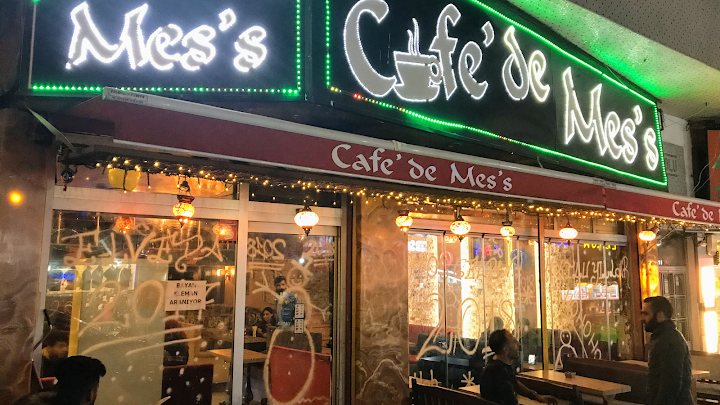 Cafe de Mess