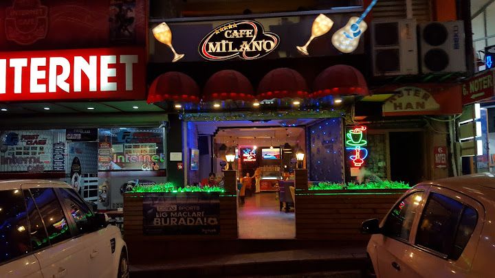 Cafe Milano