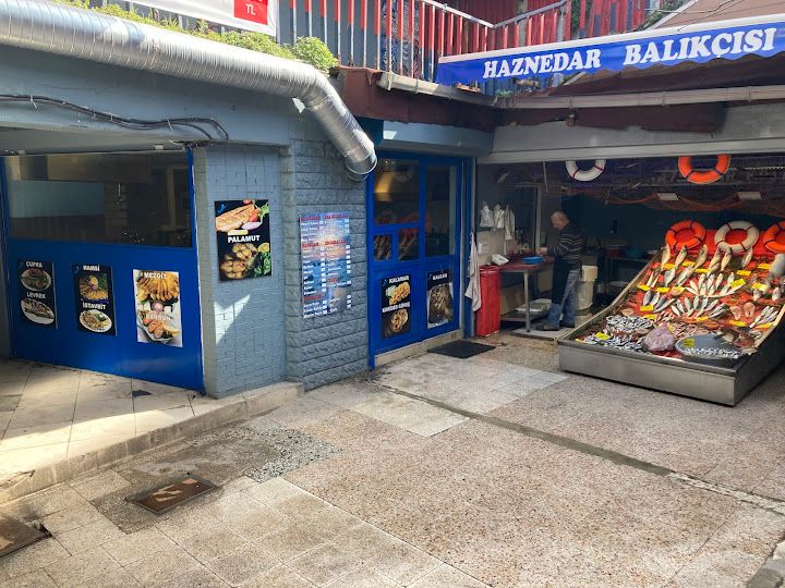 Haznedar Köprü Altı Balıkçısı