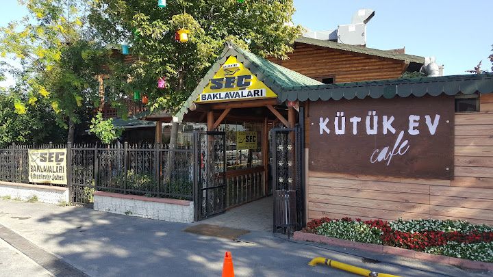 Kütük Ev Cafe & Restaurant