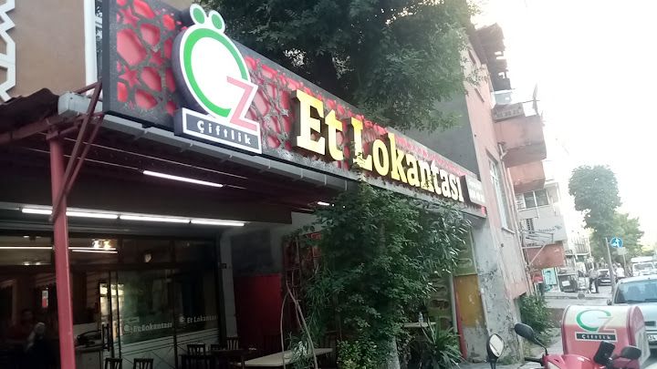 Öz Çiftlik Et Lokantası