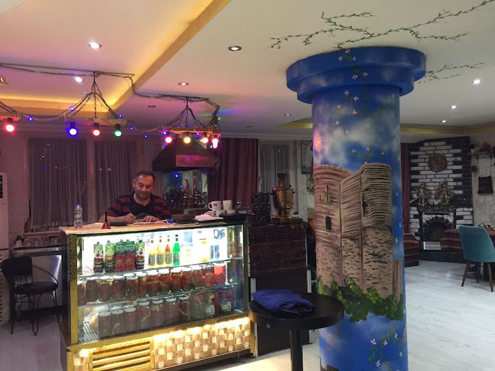 Xarı Bülbül Cafe & Restaurant