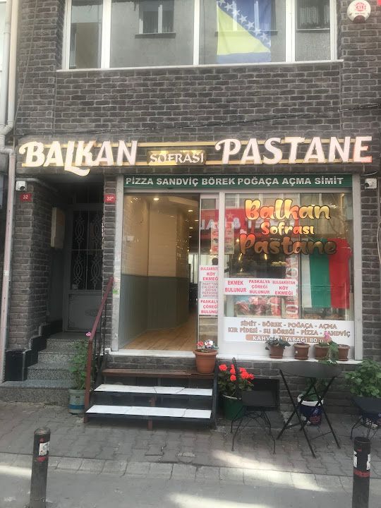 Balkan Pastanesi Sofrası
