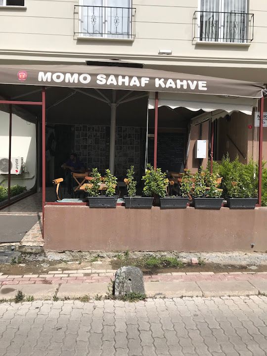Momo Sahaf-Kitap Kahve