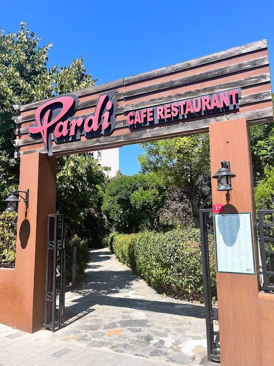 Pardi Cafe Restaurant