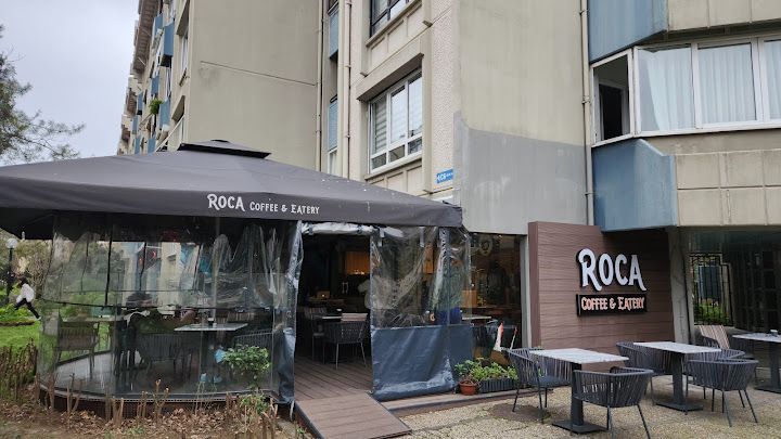 Roca Coffee & Eatery