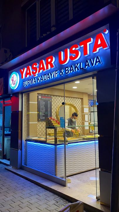 Yaşar Usta Burma Kadayıf & Baklava - Bakırköy Şube