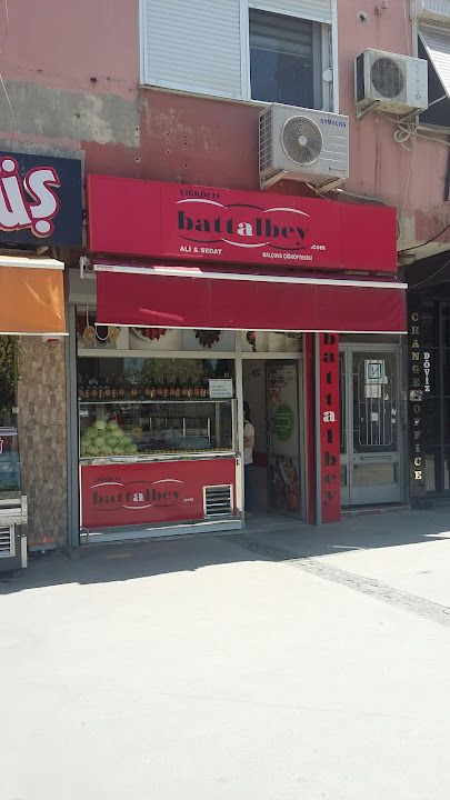 Battalbey çiğköfte ata caddesi girişi