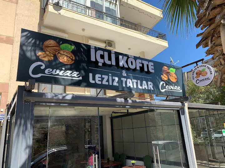 Cevizz İçli Köfte Ve Lezzetli Tatlar