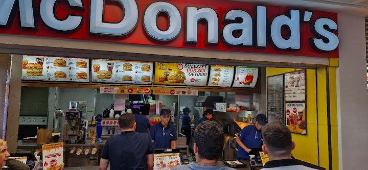 Mcdonald's Agora Avm