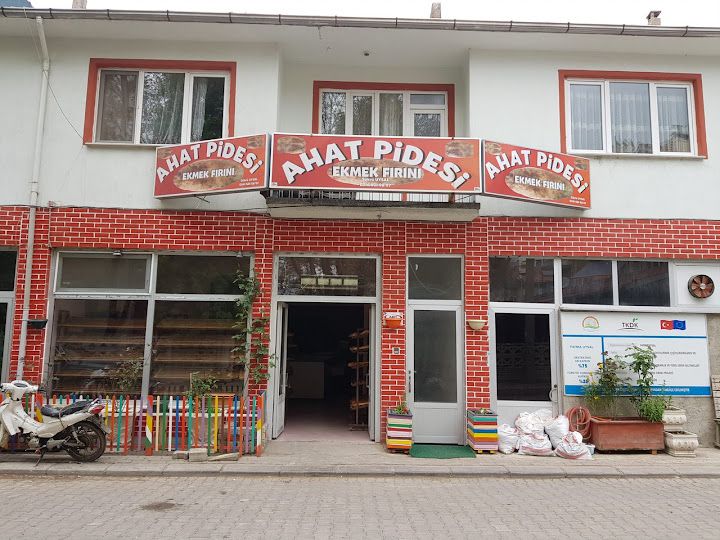 Gülümser Ahat Pidesi
