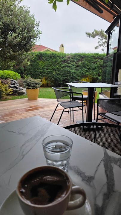 Hideout Coffee & Eatery