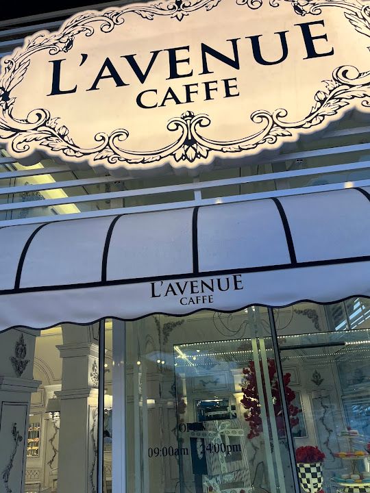 L'avenue Caffe