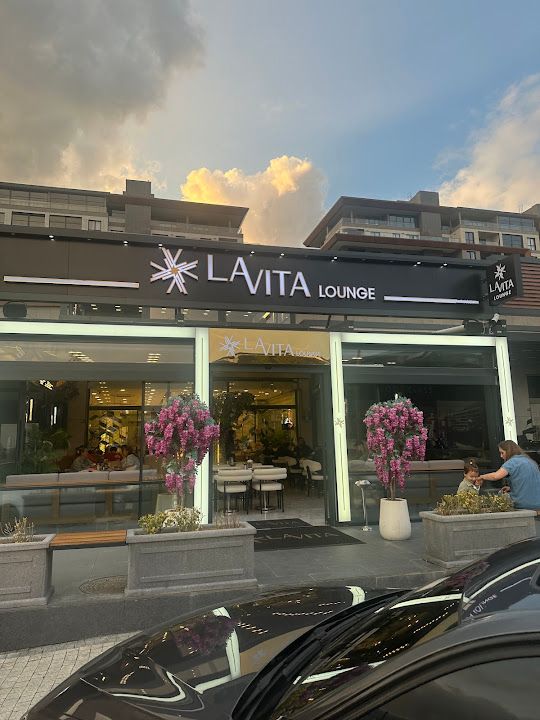 O La Vita Lounge