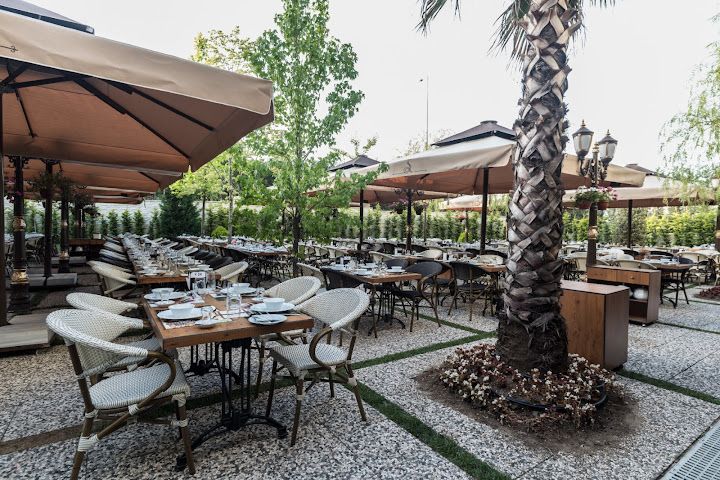 Saraylı Döner & Et Restoran Başakşehir