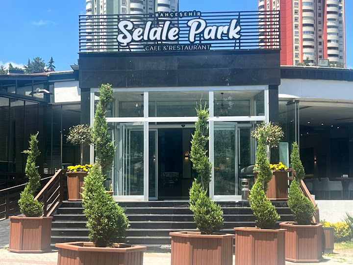 Şelale Park Cafe Ve Kebap Restoran | Bahçeşehir