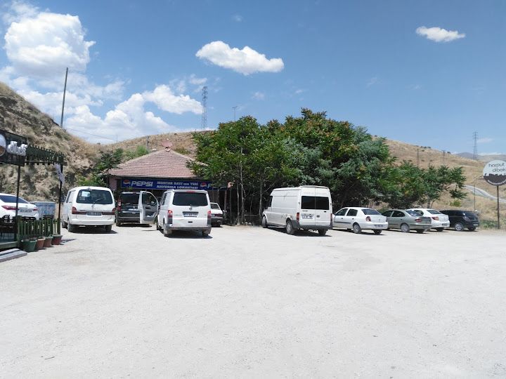 Muhtar Dayi Nin Yeri Kavurma Lokantasi