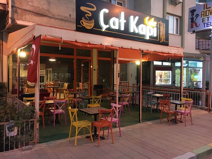 Çat Kapı Cafe