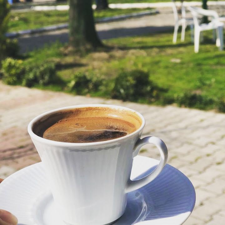 Havuzlu Bahçe