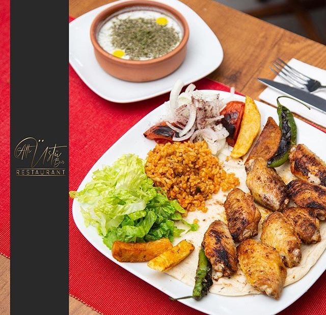Altı üstü bir restaurant