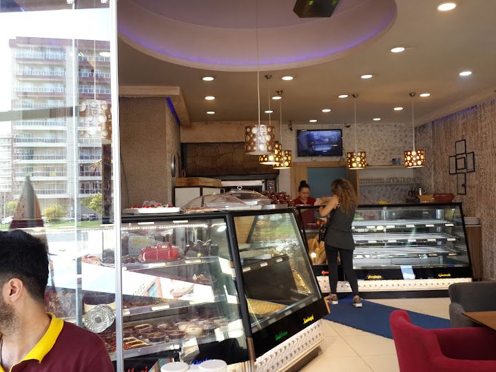 Altın unlu mamülleri & cafe