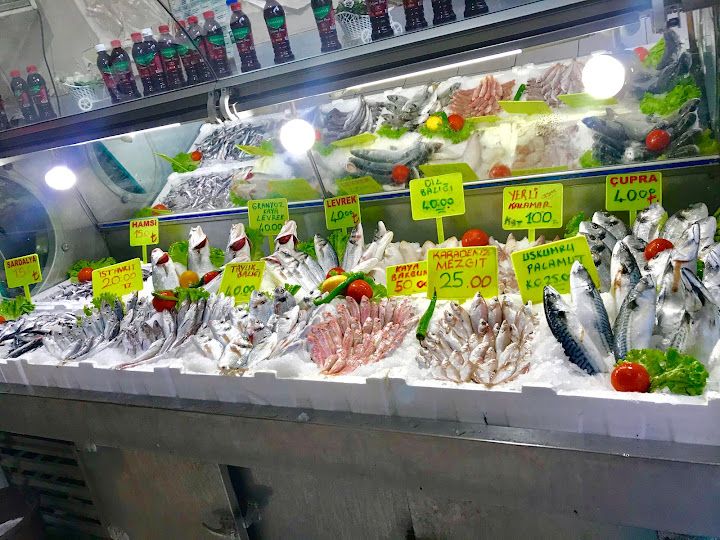 Bayraklı Balık Pişiricisi